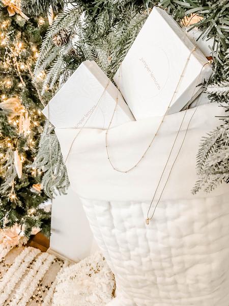necklace tree